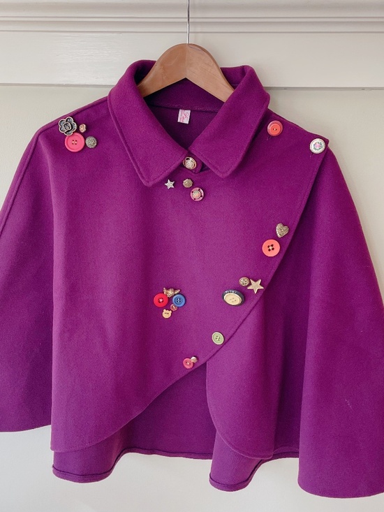 Purple Wool Blend Capelet | Vintage Button Detail | Chic Winter Layering Piece - Picture 1 of 8